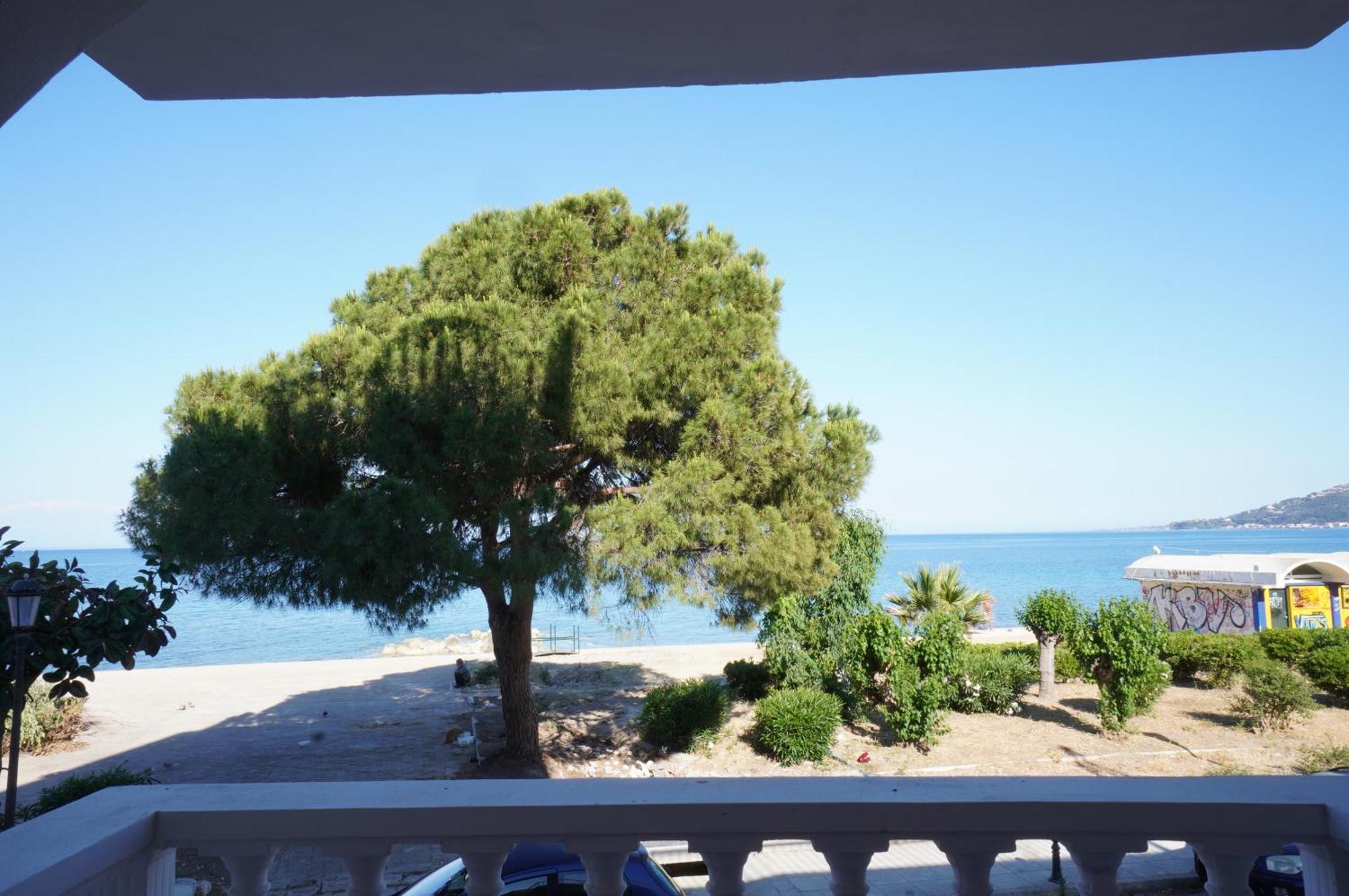 זקינטוס טאון Seafront Spirit Suites חדר תמונה